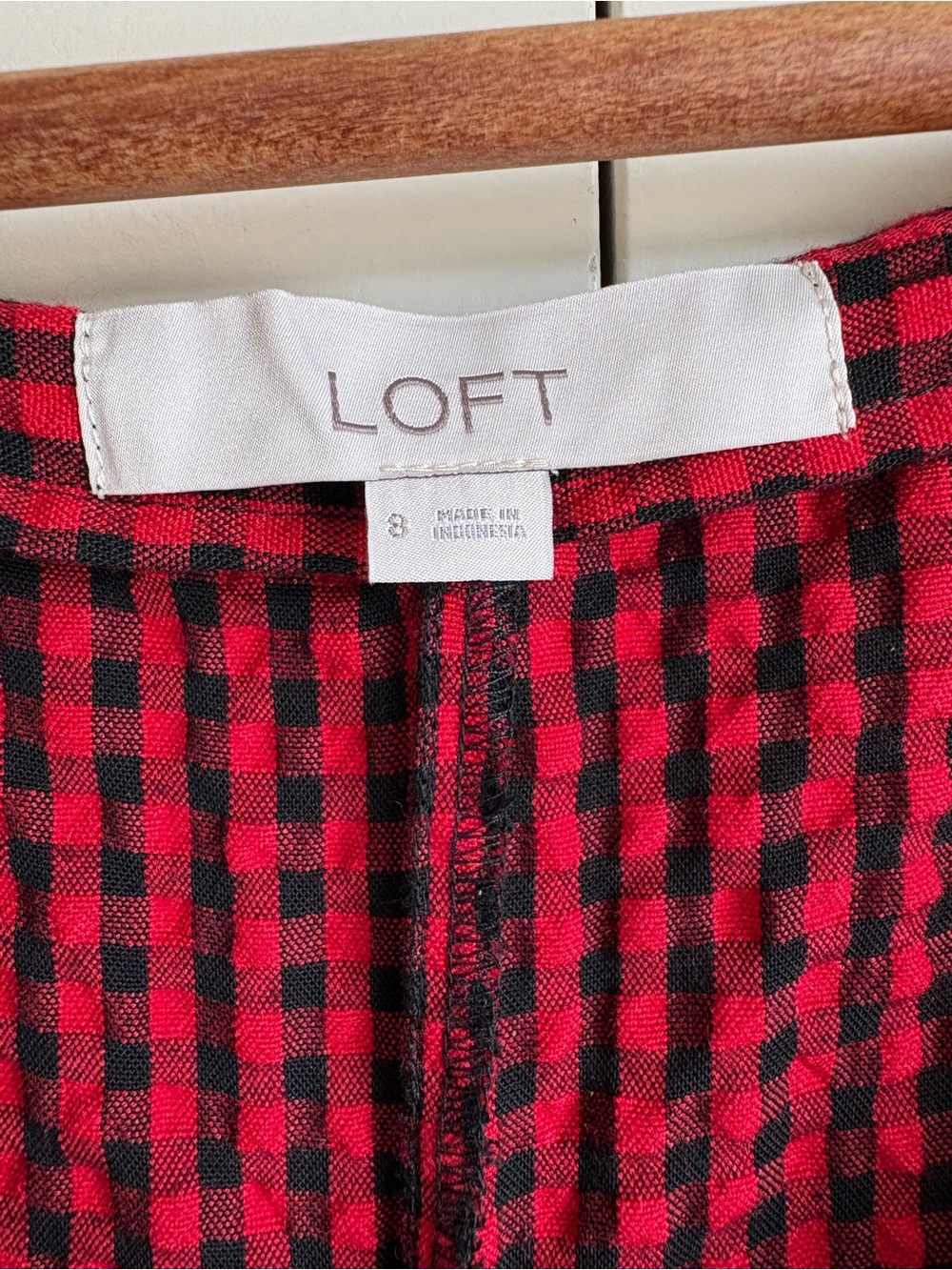 LOFT Gingham Gathered Square Neck Top Red Black Puff Sleeve Blouse Size 8 Picnic - Picture 4 of 14